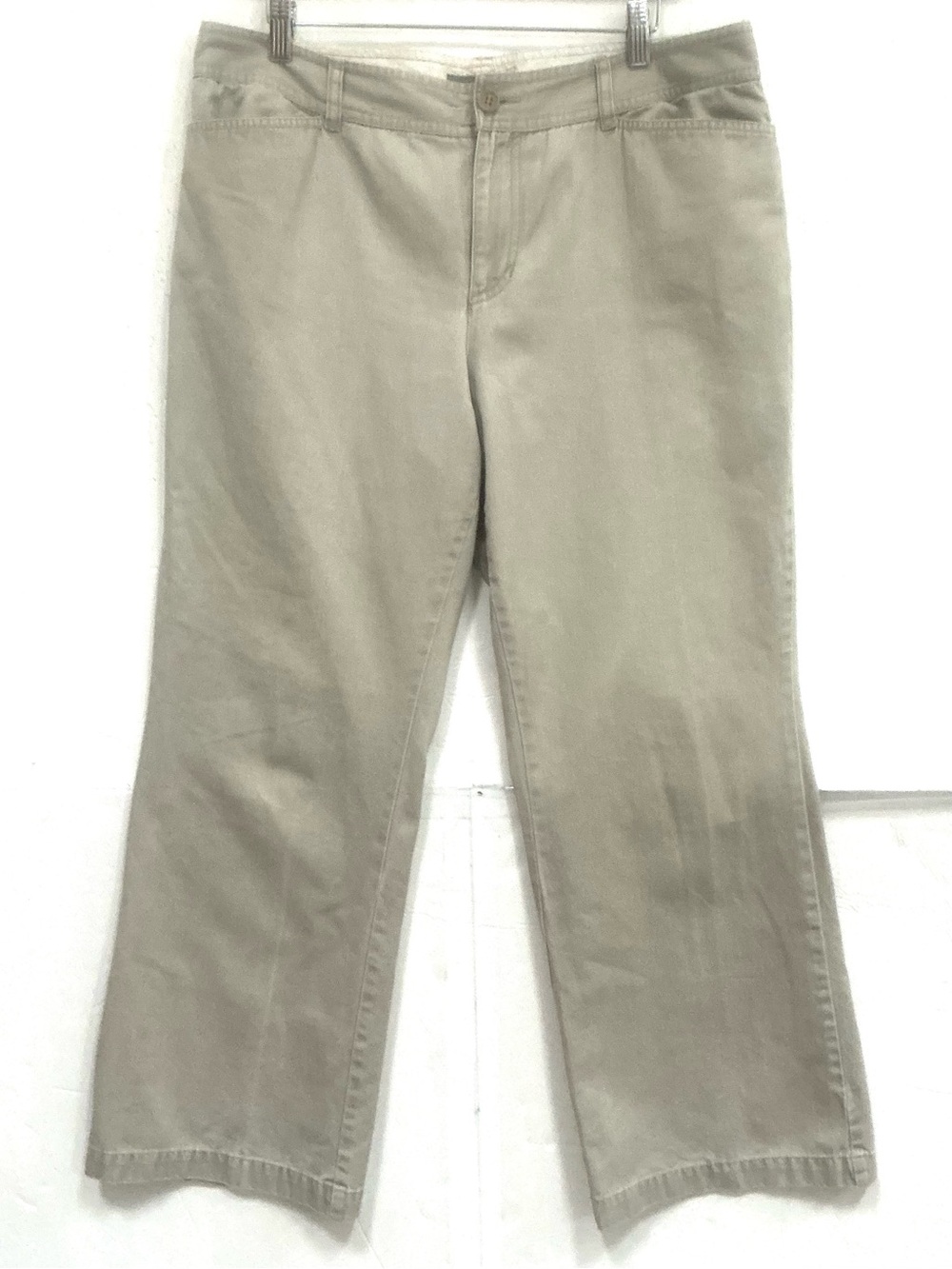 Liz Claiborne soft neutral color straight leg pants size 14